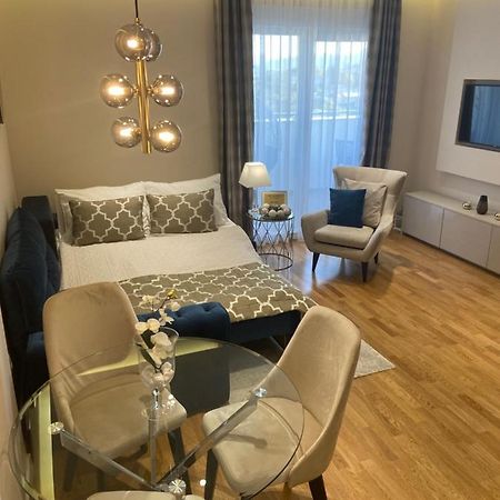 Tiffany Lux Apartment تريبينيي المظهر الخارجي الصورة