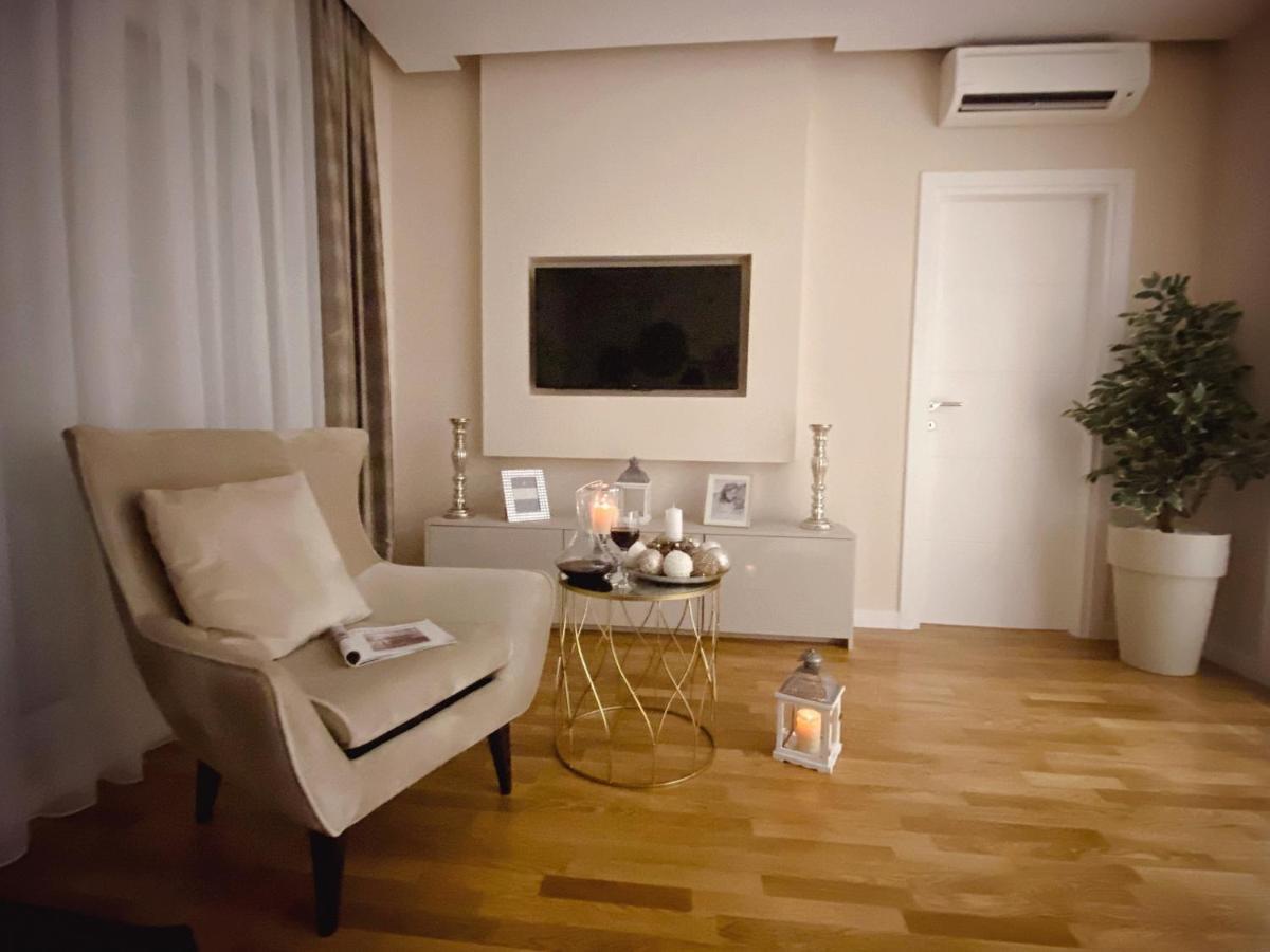 Tiffany Lux Apartment تريبينيي المظهر الخارجي الصورة